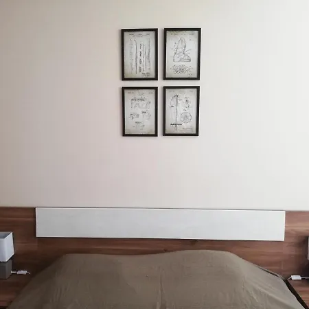 Dobi's Elit47 At Elit Apartment *