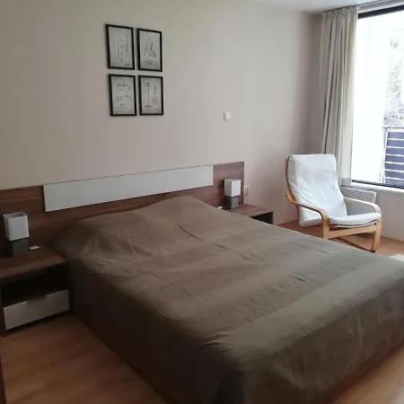 Dobi's Elit47 At Elit Apartment *