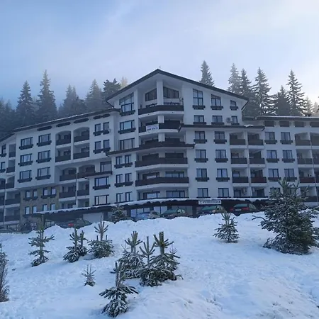 Апартамент Dobi's Elit47 At Elit *