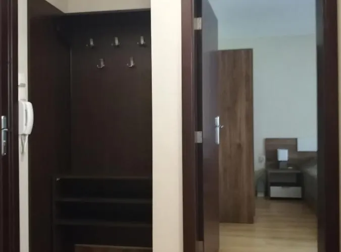 Апартамент Dobi's Elit47 At Elit